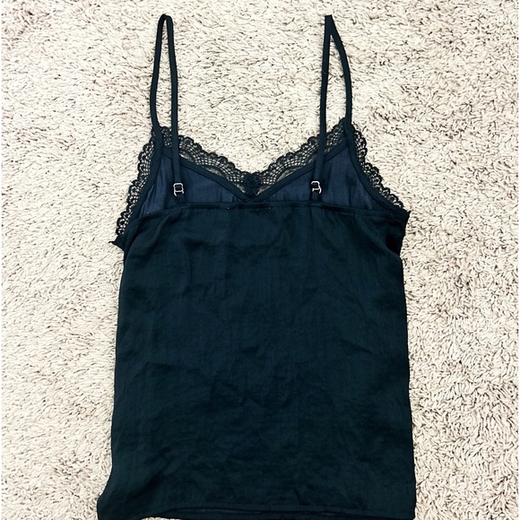 Hollister Black Cami Top - Picture 2 of 3